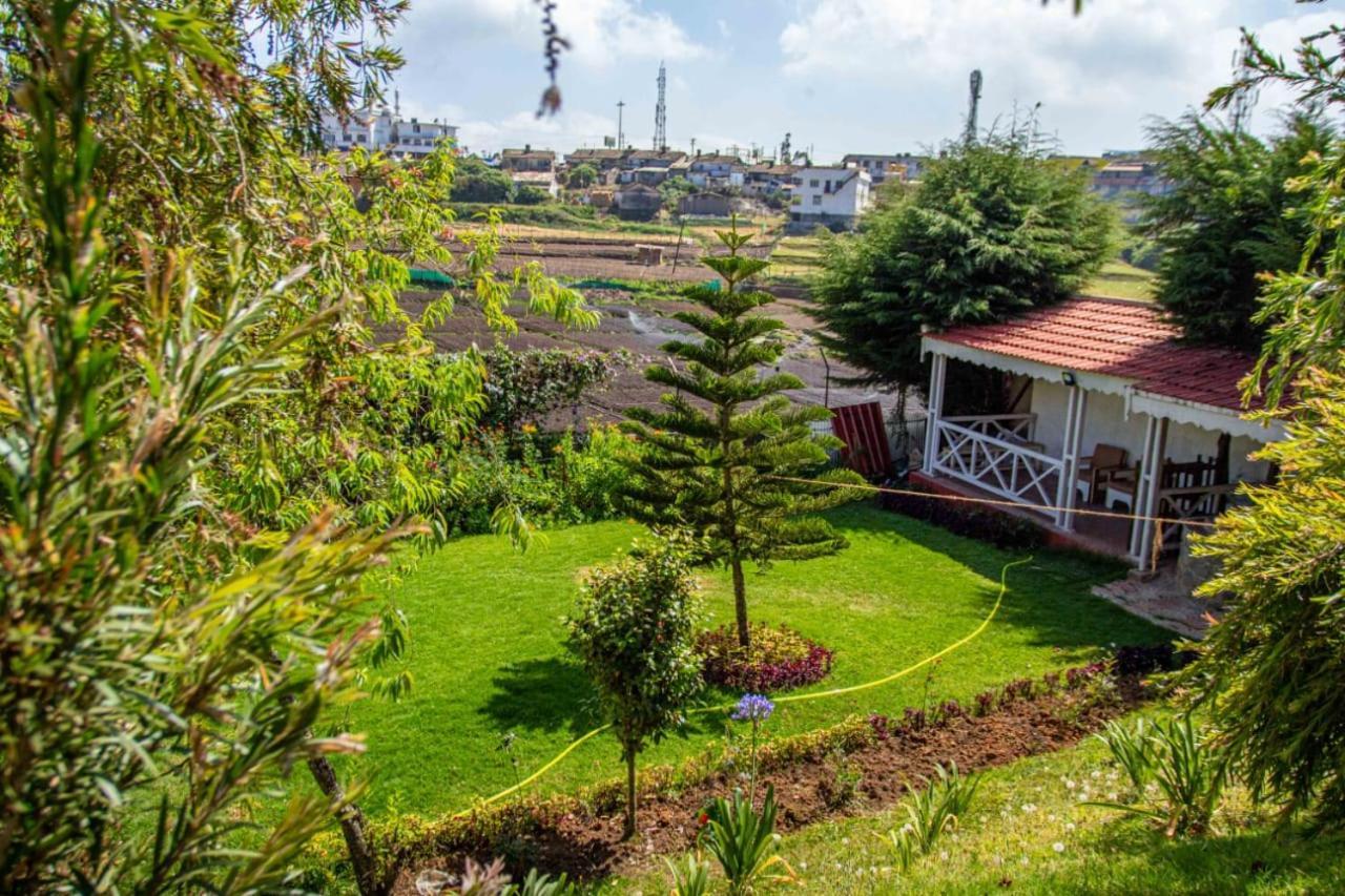 Pine View Stay Ooty Exterior foto